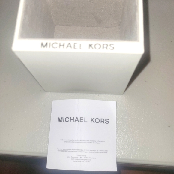 Michael Kors Men's Watch NWOT - Picture 2 of 5